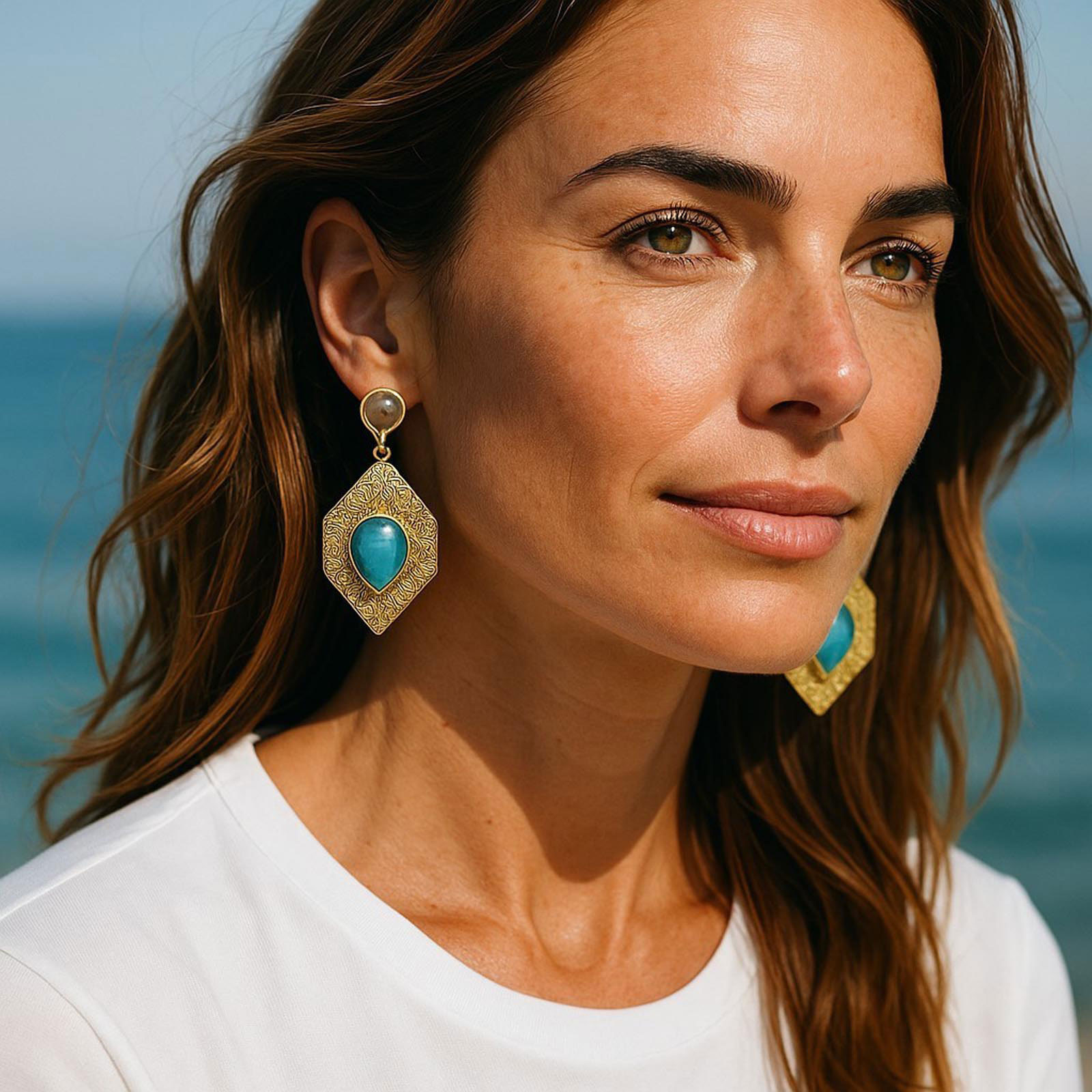 E2915007 Boucles d'oreilles en laiton plaqué or avec pierre semi précieuse onyx